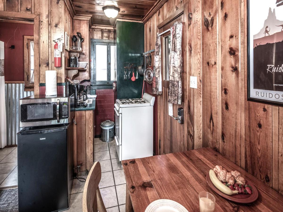 Apache Village 10, King Studio, Midtown, Sleeps 2 Ruidoso Exterior foto